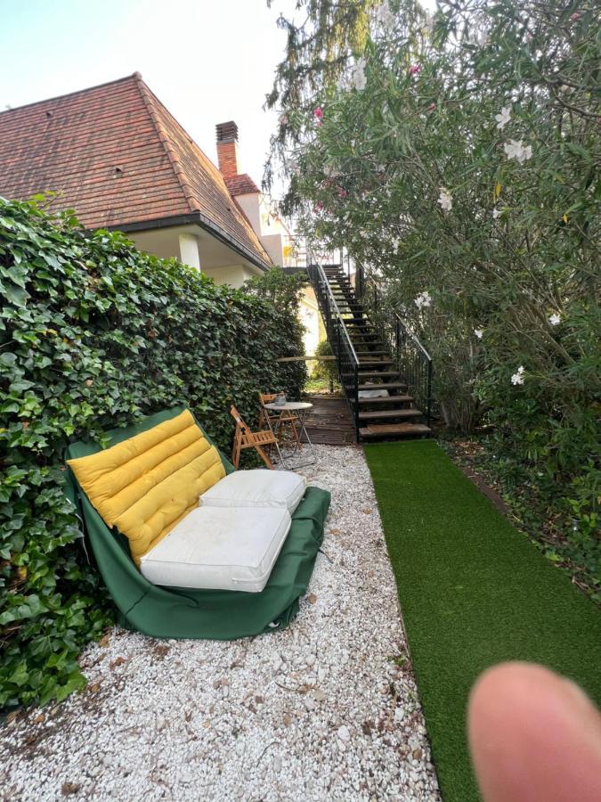 Apartamento Abierto Con Patio Matadepera Extérieur photo